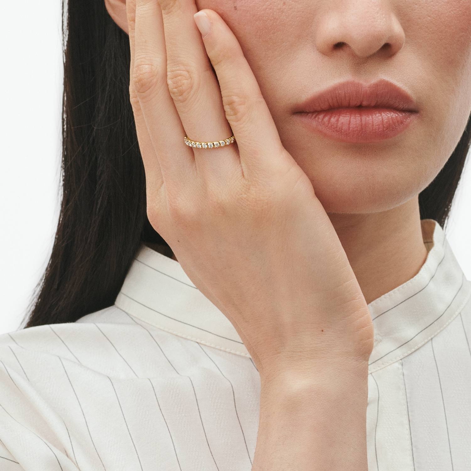 DETAIL243731